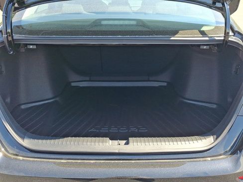 Used 2025 Honda Accord SE image 28