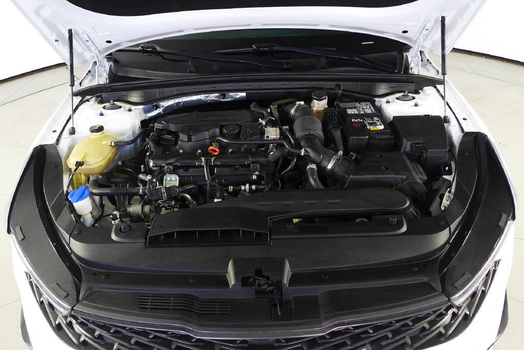 Used 2023 Kia K5 GT-Line AWD/4WD image 6