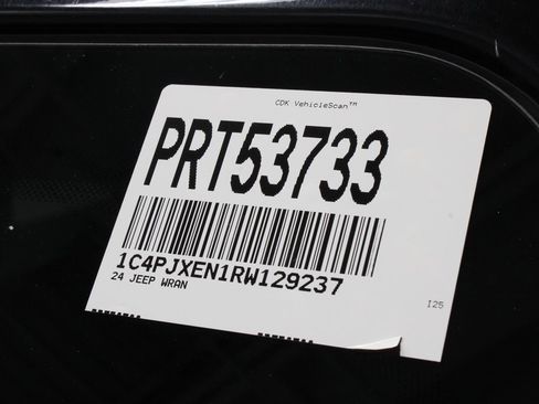 Used 2024 Jeep Wrangler Sahara image 36