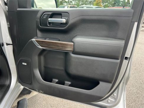 Used 2021 Chevrolet Silverado 1500 RST image 14