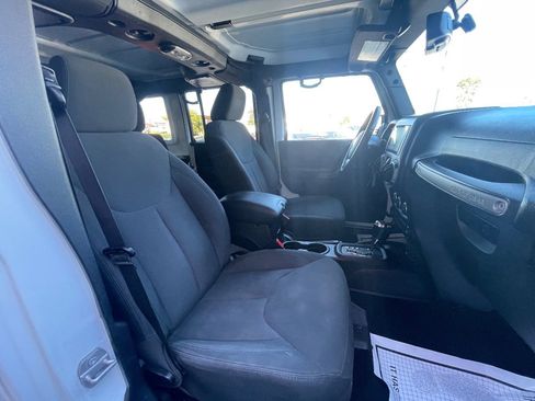 Used 2015 Jeep Wrangler Unlimited Sport w/ Quick Order Package 24S image 13