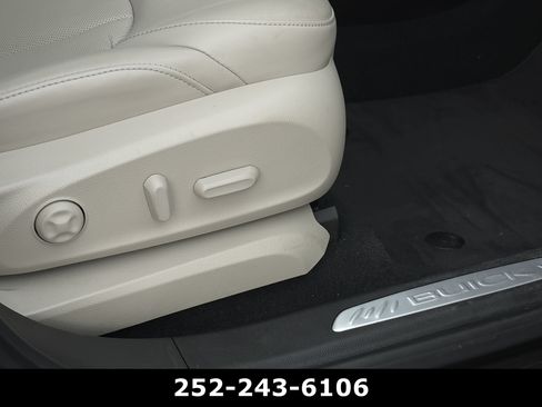 Used 2020 Buick Envision Essence FWD image 39