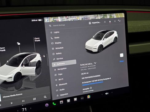 Used 2026 Tesla Model Y Long Range image 3