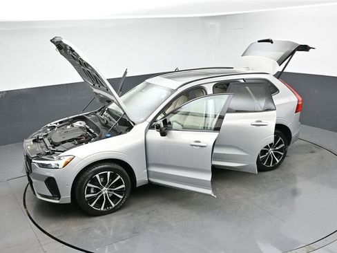 Used 2023 Volvo XC60 B5 Plus w/ Climate Package AWD/4WD image 52