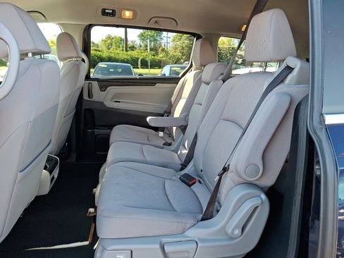 Used 2019 Honda Odyssey EX image 11