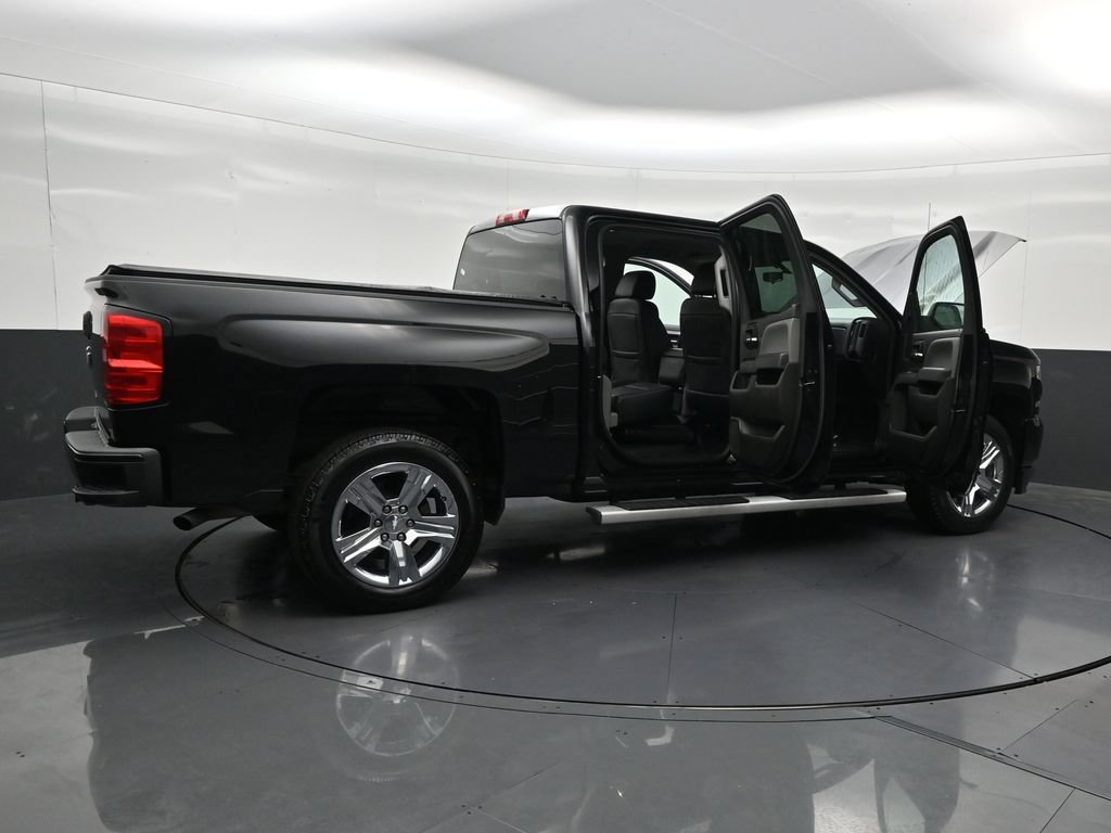Used 2018 Chevrolet Silverado 1500 Custom RWD image 36