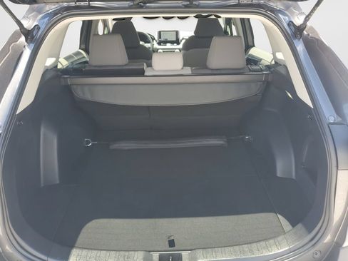 Used 2024 Toyota RAV4 XLE AWD/4WD image 9