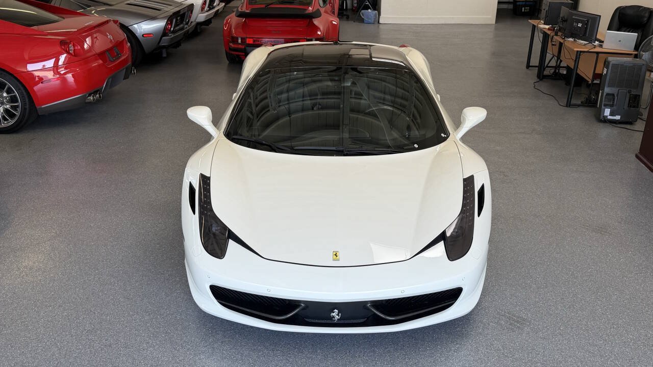 Used 2012 Ferrari 458 Italia Coupe RWD image 9
