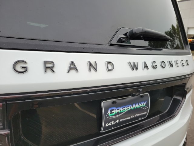 Used 2024 Jeep Grand Wagoneer L Series II w/ Quick Order Packagew 28T AWD/4WD image 8