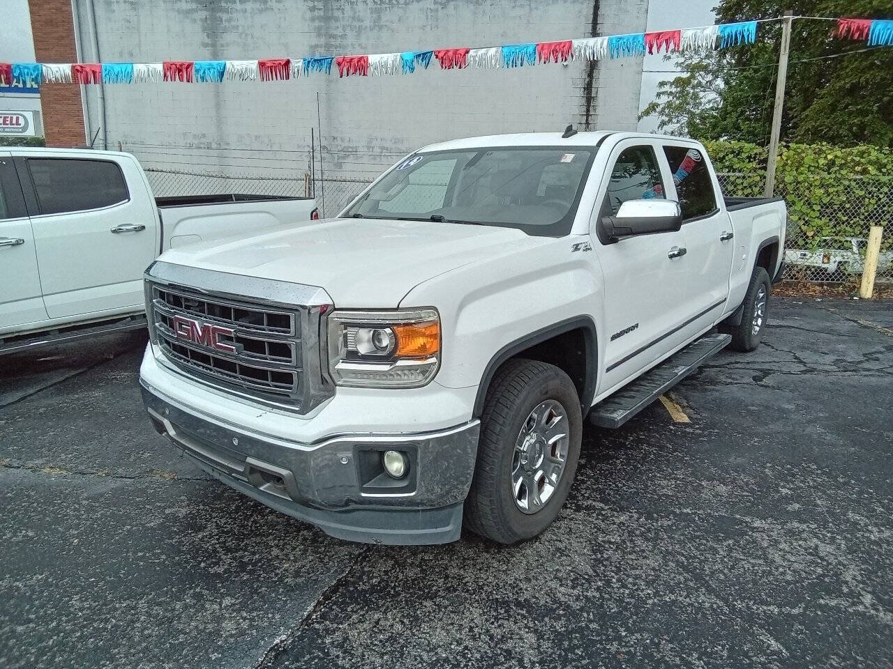 Used 2014 GMC Sierra 1500 SLT w/ SLT Preferred Package AWD/4WD image 1