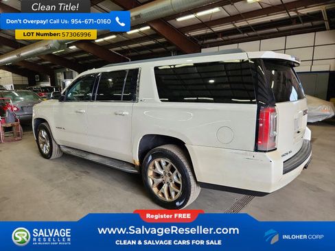 Used 2015 GMC Yukon XL SLT w/ Open Road Package AWD/4WD image 3