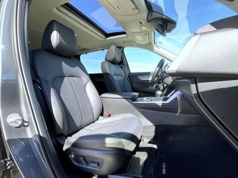 Certified 2025 MAZDA CX-90 3.3 Turbo w/ Preferred Package image 16