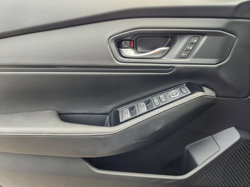 Used 2025 Honda Accord Touring image 16