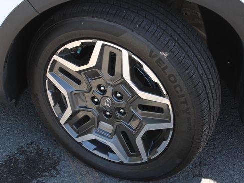 Used 2023 Hyundai Santa Fe Limited AWD/4WD image 21