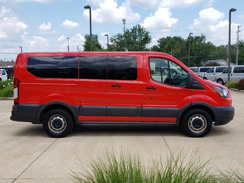 Used 2016 Ford Transit 150 XL RWD image 7