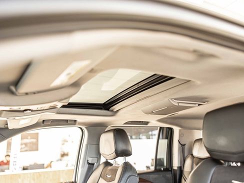 Used 2016 Cadillac Escalade ESV Premium image 22