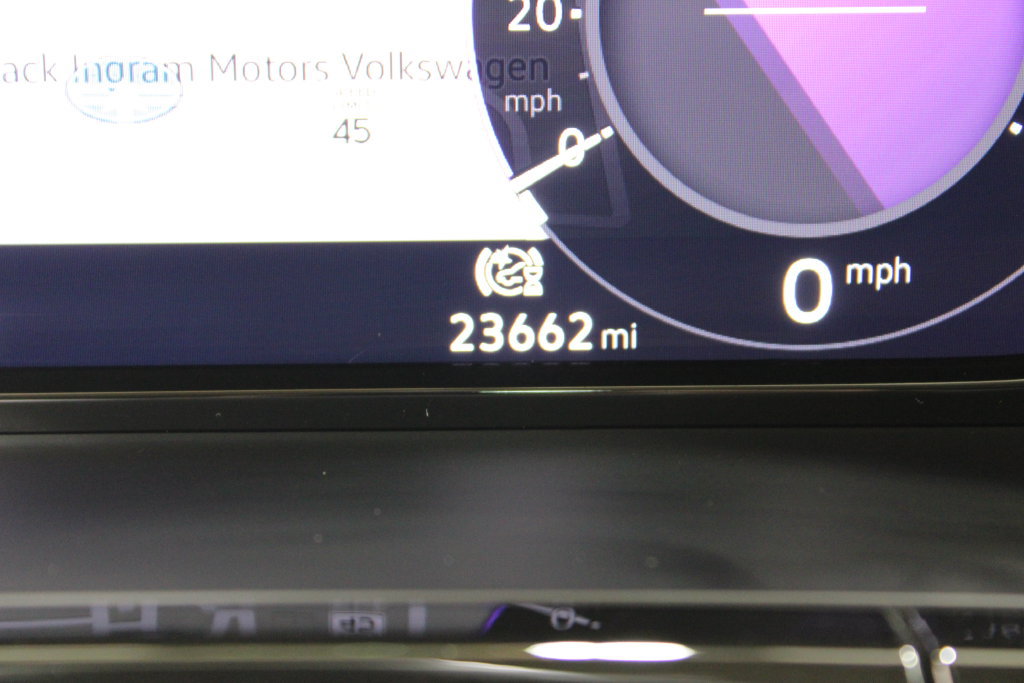 Used 2025 Volkswagen Atlas SEL Premium R-Line AWD/4WD image 11