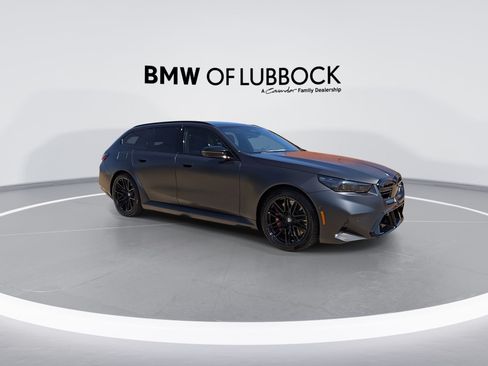 New 2027 BMW M5 Touring AWD/4WD image 2