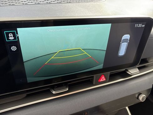 New 2026 Kia Carnival EX FWD image 40