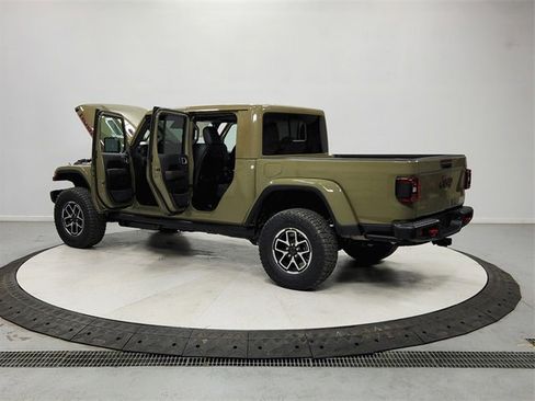 New 2026 Jeep Gladiator Rubicon image 13
