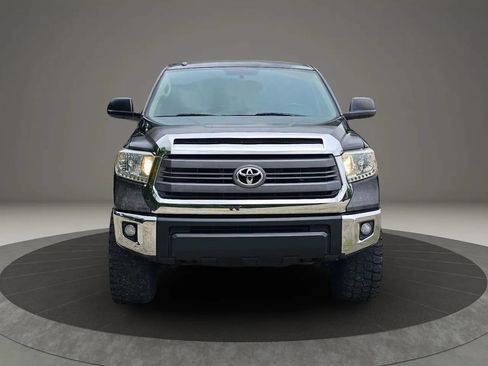 Used 2014 Toyota Tundra SR5 w/ SR5 Upgrade Package AWD/4WD image 11