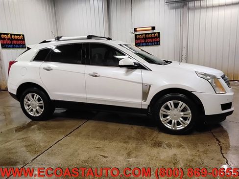 Used 2013 Cadillac SRX Luxury image 2