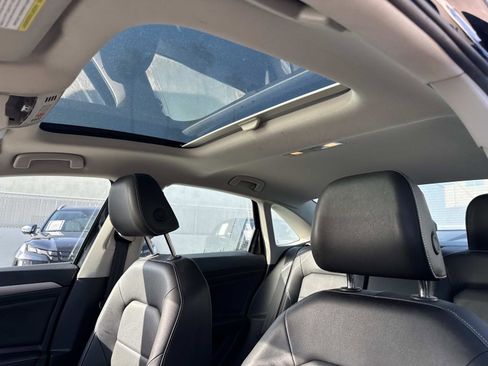 Used 2024 Volkswagen Jetta SE image 15