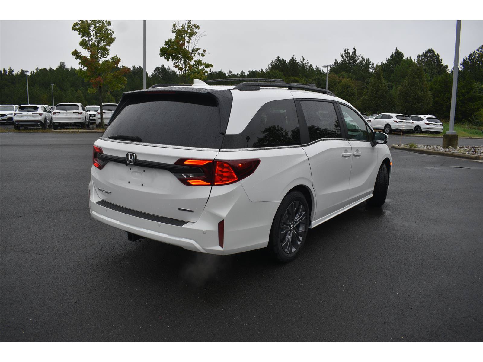 New 2027 Honda Odyssey Touring image 7