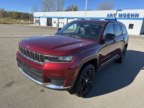 Used 2022 Jeep Grand Cherokee L Laredo w/ Luxury Tech Group I image 14