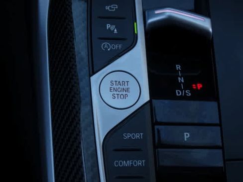 Used 2025 BMW M440i w/ Premium Package image 30