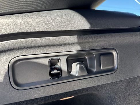 New 2026 Mercedes-Benz GLC 300 4MATIC image 29