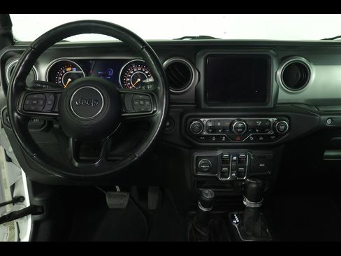 Used 2022 Jeep Wrangler Unlimited Sport w/ Sun And Sound Package AWD/4WD image 16