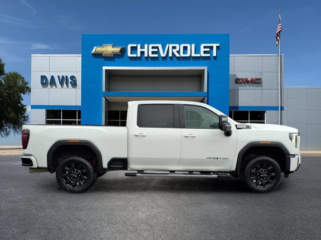 Used 2024 GMC Sierra 3500 AT4 w/ AT4 Preferred Package AWD/4WD image 2