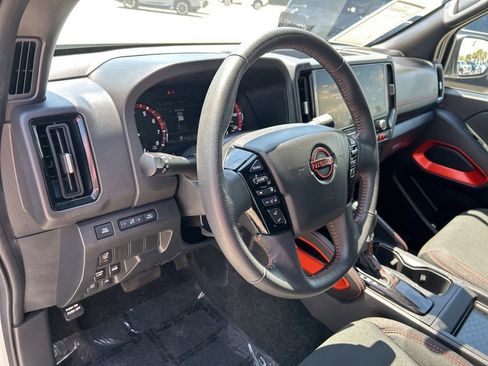 Certified 2025 Nissan Frontier PRO-4X AWD/4WD image 23