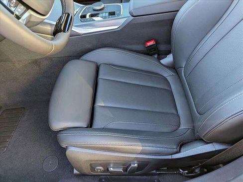 New 2026 BMW 330i Sedan w/ Premium Package image 4