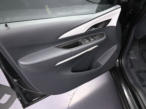 Used 2020 Chevrolet Bolt LT image 13