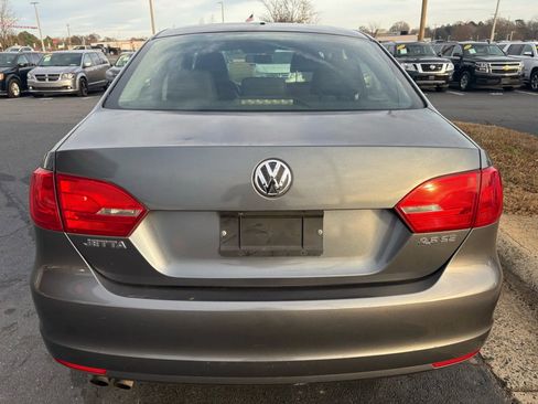 Used 2011 Volkswagen Jetta SE image 6