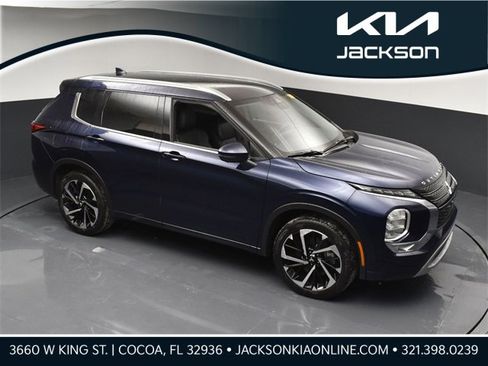 Used 2024 Mitsubishi Outlander SEL image 1