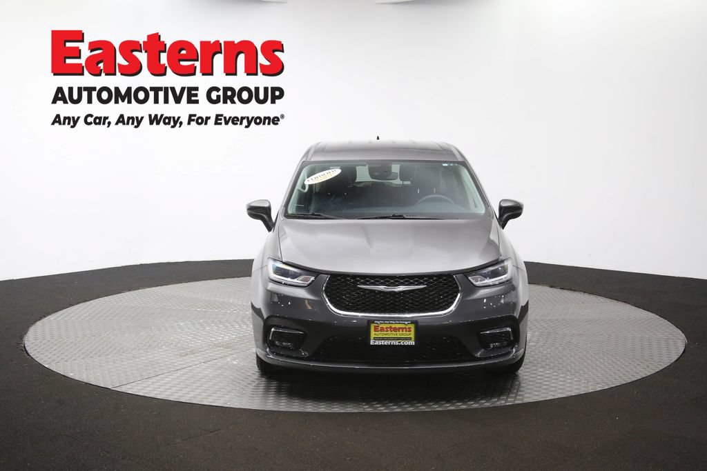 Used 2023 Chrysler Pacifica Touring-L FWD image 54