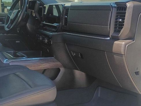 Used 2024 Chevrolet Silverado 2500 LTZ w/ LTZ Plus Package image 20