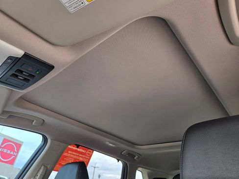 Certified 2021 Nissan Rogue SL FWD image 11