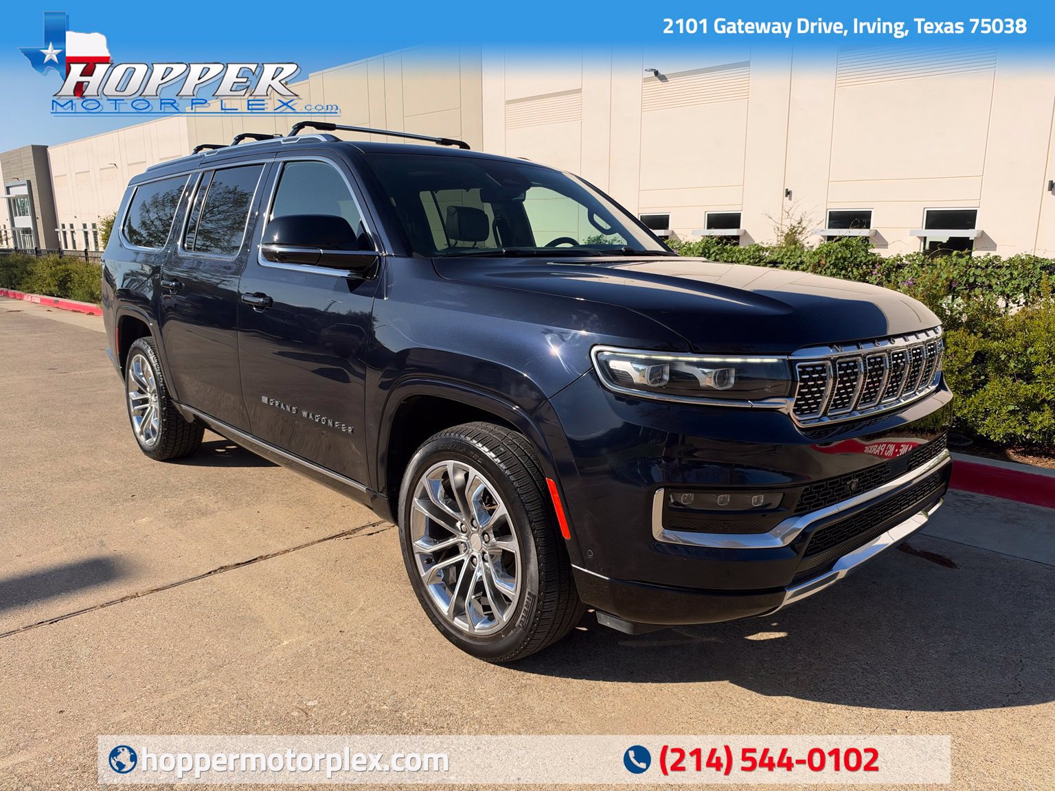 Used 2023 Jeep Grand Wagoneer L Series II w/ Premium Group II AWD/4WD image 1