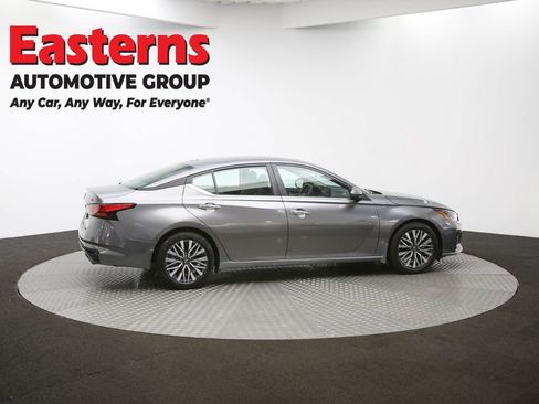 Used 2024 Nissan Altima 2.5 SV w/ SV Premium Package image 42