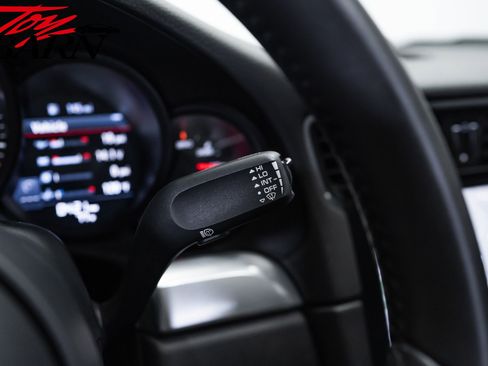 Used 2017 Porsche 911 Carrera RWD image 41