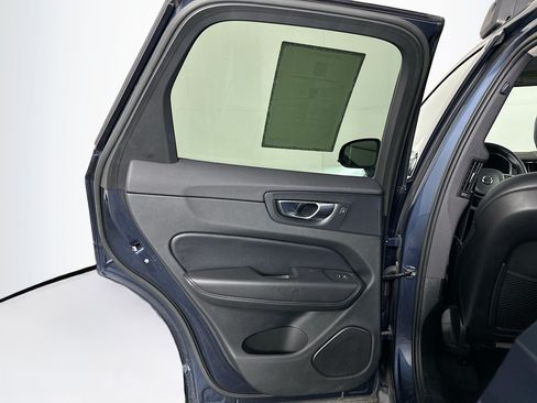 Used 2023 Volvo XC60 B5 Core w/ Climate Package FWD image 28