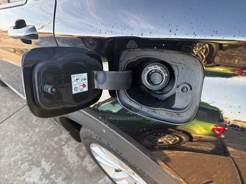 Certified 2023 Ford Explorer Platinum w/ Technology Package image 42