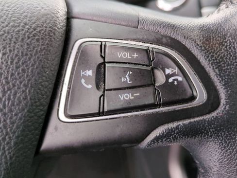 Used 2019 Ford EcoSport SE image 10