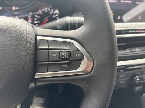 Used 2025 Jeep Compass Latitude w/ Altitude Special Edition image 22