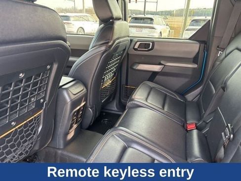 Used 2023 Ford Bronco Badlands AWD/4WD image 17