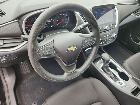 Used 2024 Chevrolet Malibu LT FWD image 10